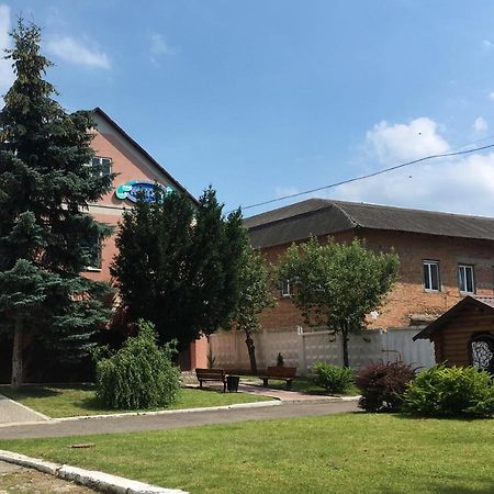 Міні-Готель Нептун ריבנה מראה חיצוני תמונה