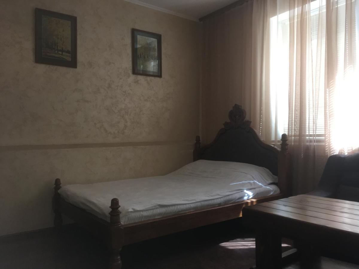 Міні-Готель Нептун ריבנה מראה חיצוני תמונה